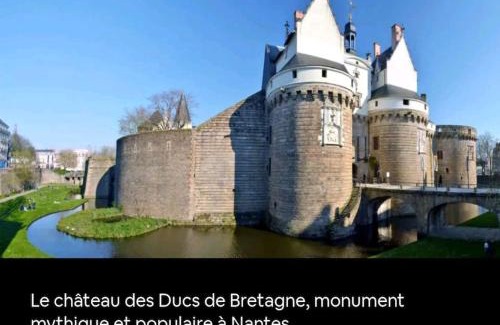 Ile Beaulieu Apartment | VULCAIN 4, 14ème, Ile de Nantes, vue exceptionnelle avec parking