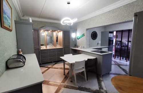 Klerksdorp House | Vuurpyl Gastehuis