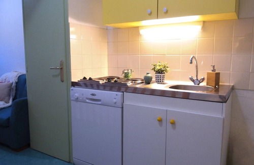 Maisod Apartment | VVF Jura Lac de Vouglans - 3-room gîte for 6 people 1 baby (4 + 2 children under 12)