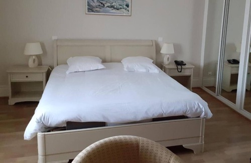Neuvy-sur-Barangeon Hotel | VVF Nature Parc Sologne Berry, Neuvy sur Barangeon