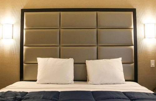 Wakefield Hotel | Vybe Hotel