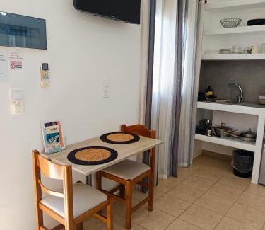 Adamas Apartment | Vythos