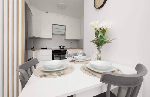 Srodmiescie Apartment | Władysława IV 1-5 | Functional Apartment