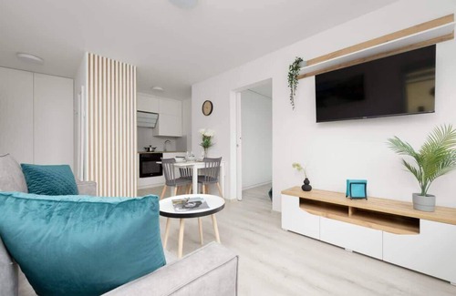 Srodmiescie Apartment | Władysława IV 1-5 | Functional Apartment