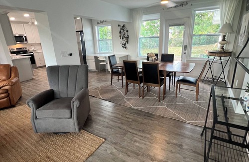 Bradenton Villa | W Bradenton Country Club Estates, 2 bed, 2Bath 7miles to Beaches