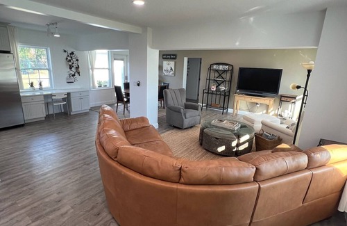 Bradenton Villa | W Bradenton Country Club Estates, 2 bed, 2Bath 7miles to Beaches