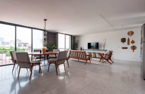 Colonia Roma Apartment | w* | Charming 2BR Duplex in Roma Norte