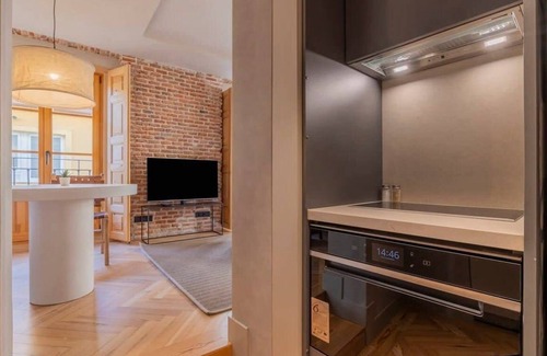 Palacio Apartment | w * | Modern 1BR at Palacio Real