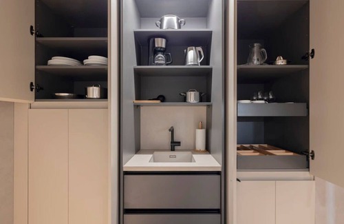 Palacio Apartment | w * | Modern 1BR at Palacio Real