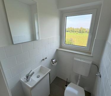 Biberbach Apartment | W&P Living Wohnung mit Balkon Parkplatz