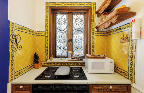 Hipodromo Apartment | w* | Practical 2BR w/Fantastic Deco in Condesa