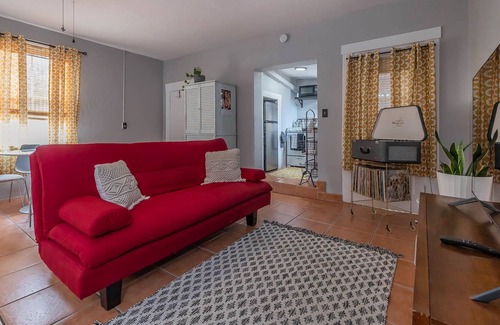 West University Apartment | W University 1 Walk to U of A, 4th Ave & Downtown