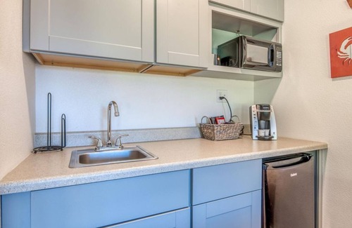 Depoe Bay Apartment | W3 - Humpback @ Whale Inn