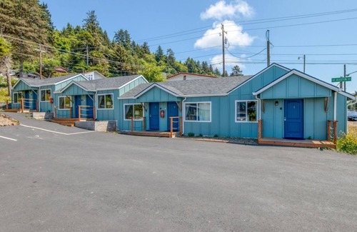 Depoe Bay Apartment | W3 - Humpback @ Whale Inn