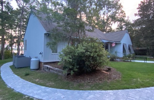 Pawleys Island House | Waccamaw River-front home with private dock and sweeping views! Family style gem