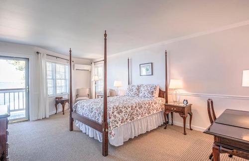 McDaniel Bed & Breakfast | Wades Point Inn on the Bay