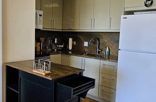 Waikiki Apartment | Waikiki 3-bed, Ocean View, Central A/C, Free Parking, 1 Bock to Waikiki Beach