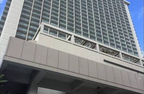 Ala Moana Condo | Waikiki Beach & Ala Moana Hotel Room # 2512