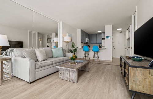 Waikiki Condo | Waikiki Marina & Ocean Views! Easy Walk to Beach! Washlet, Kitchen, AC, Wi-Fi