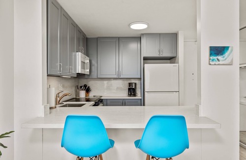 Waikiki Condo | Waikiki Marina & Ocean Views! Easy Walk to Beach! Washlet, Kitchen, AC, Wi-Fi