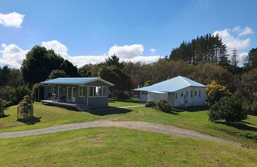 Waikino House | Waikino - Karangahake Bach and Accommodation