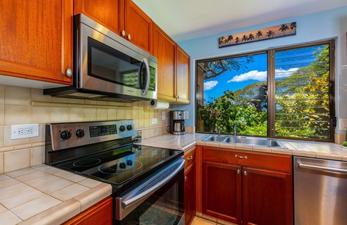 Wailea Condo | Wailea Ekahi #25-C Near Keawakapu Beach, Garden View, A/C, Pool Access