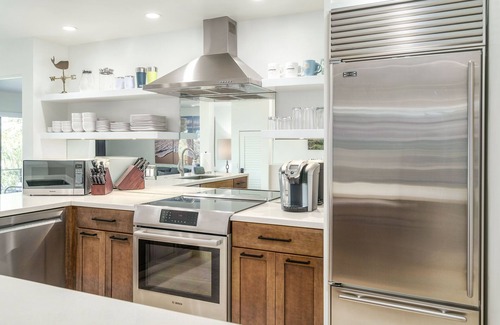 Wailea Condo | Wailea Elua 803 - Ocean Views, Modern Renovation, Central AC, Wi-Fi, BBQ Grill