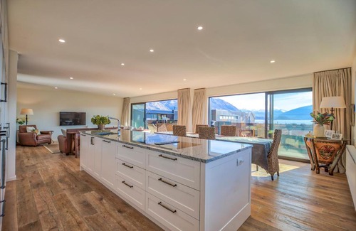 Wanaka Villa | Waimaori Views