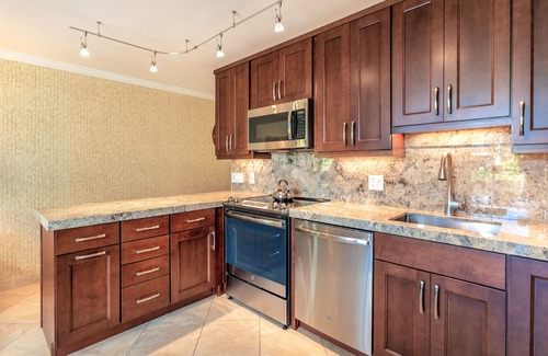 Kihei Condo | Waiohuli Beach Hale D-117 Oceanfront View at Ground Floor Unit Great Location
