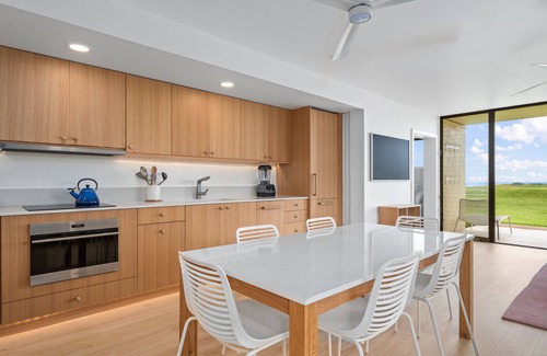 Kihei Condo | Waiohuli Beach Hale #D-126 Deluxe Oceanfront, Best Location in Complex!