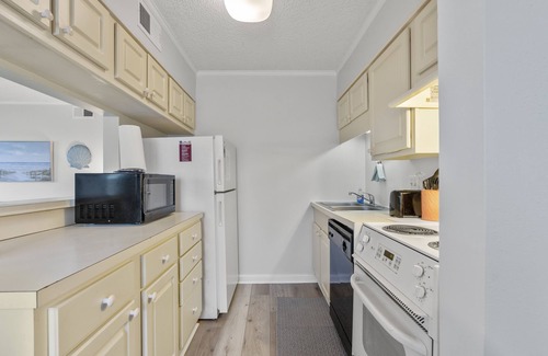 Ocean Drive Condo | Waipani D13 - Beach is Just Across the Street