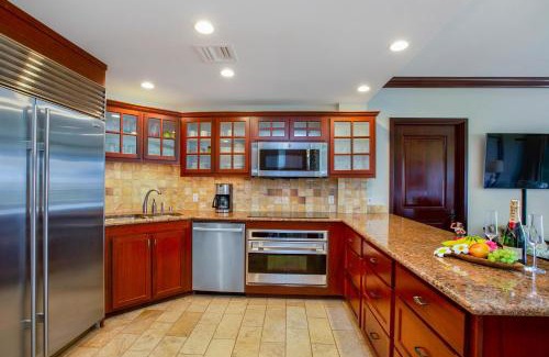 Wailua Apartment | Waipouli Beach Resort Royal Penthouse Oceanfront Jewel A Building - Best of the Best! AC Pool