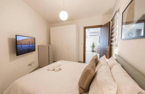Ta' Xbiex Apartment | Wait and Sea