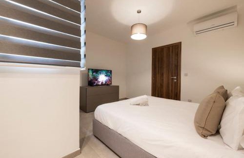 Ta' Xbiex Apartment | Wait and Sea