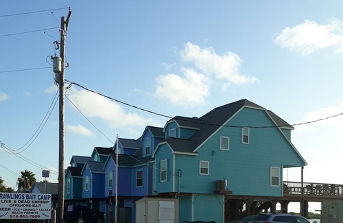 Matagorda House | Wake up on the Water! MATAGORDA, TX -Discounted Weekdays!