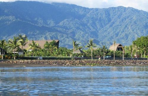 Kalisada Villa | Wake up to the Sea of Bali Beachfront luxury plus