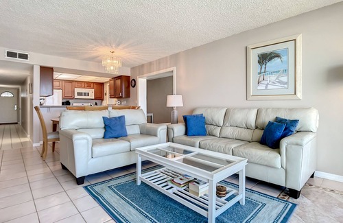 New Smyrna Beach Condo | Wake up to the sounds of the Atlantic Oceans