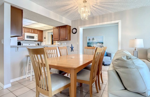 New Smyrna Beach Condo | Wake up to the sounds of the Atlantic Oceans