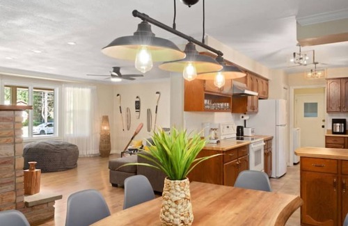 Kettle Point 44 Cottage | Wakefield Cottage - Steps from the Beach!