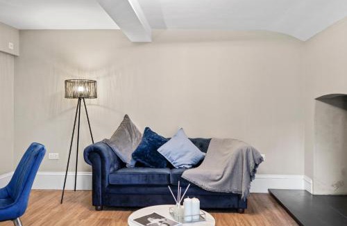 Wakefield Apartment | Wakefield Shakespeare - Parking Included