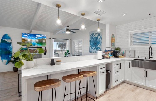 Capistrano Beach House | WakeUp to Waves in Capo Beach , 5 BdRm Beachfront Bliss Awaits!