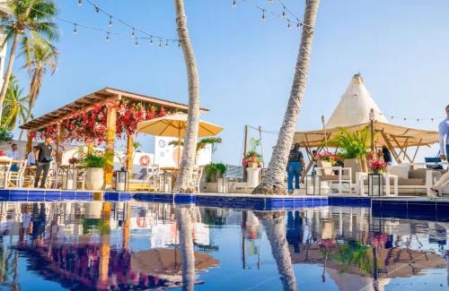 El Laguito Hotel | Wala beach club