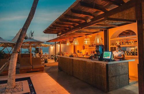 El Laguito Hotel | Wala beach club
