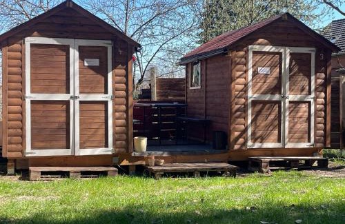 Cottbus Other | WaldCamp mit einfachen und zweckmässigen Hütten und Caravans Natur Pur