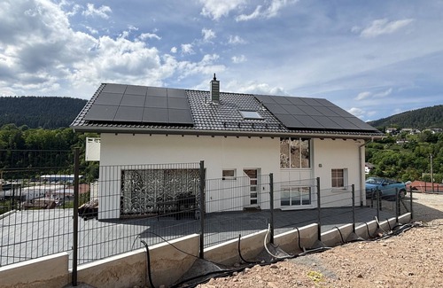 Alpirsbach House | Waldklang - Panorama | T-football | Smarthome | Sauna (from winter 25) | fenced | 10 persons