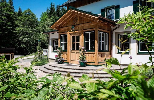 Bad Aussee Bed & Breakfast | Waldruhe - Bett, Frühstück & ein Lächeln