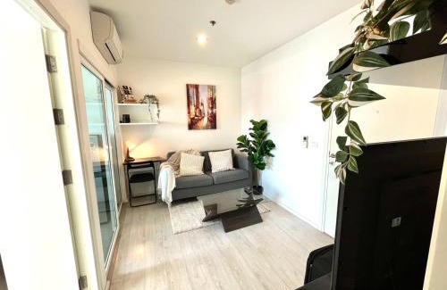Thon Buri Apartment | Walk 1 min BTS Talat Phlu ,City&Culture Blend ,Free WiFi