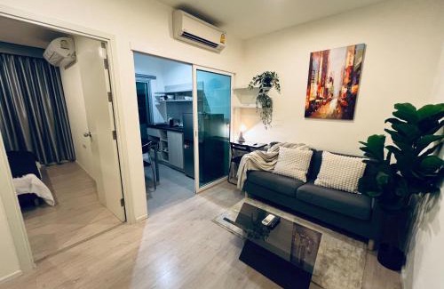 Thon Buri Apartment | Walk 1 min BTS Talat Phlu ,City&Culture Blend ,Free WiFi