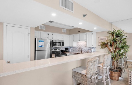 Miramar Beach Condo | ⭐Walk 2 Beach-Gulf + Pool Views-2 Pools + Hot Tub-2BR Mainsail 213⭐