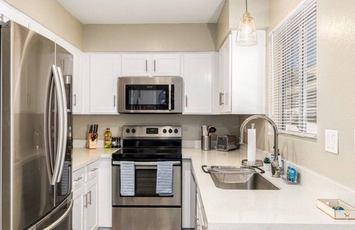 South Scottsdale House | Walk 2 Old Town & Fashion Square|4 Heated Pools